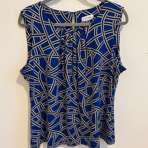 Calvin Klein ~ Women's Blue and Black Patterned Top
